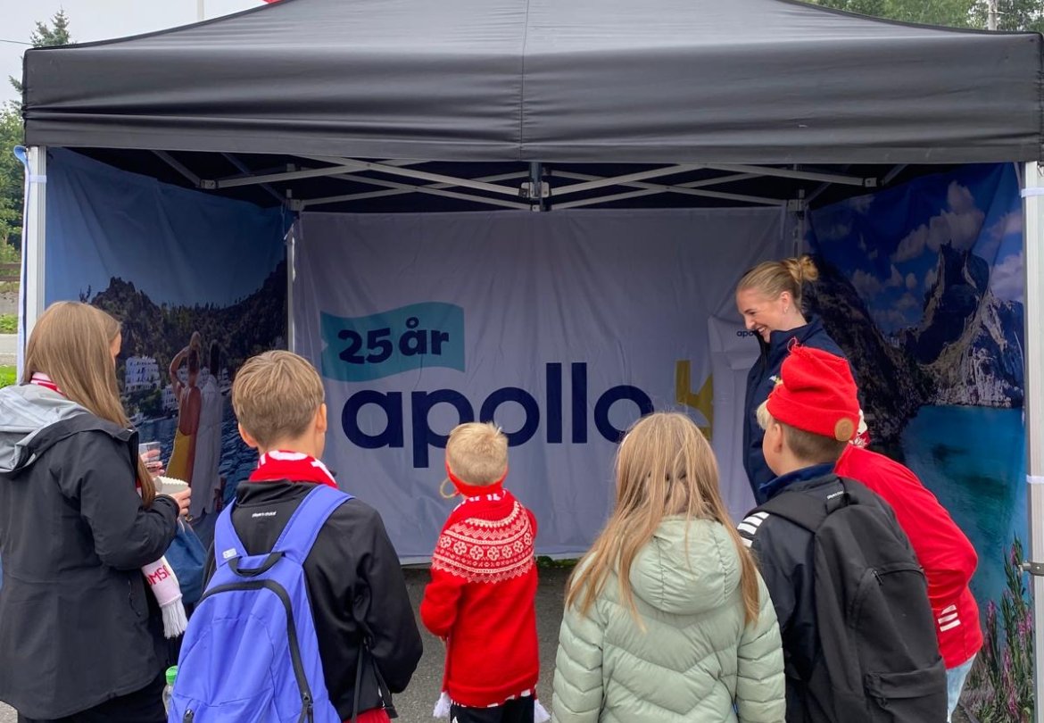 Standen til ligapartner Apollo var populær blant barna.