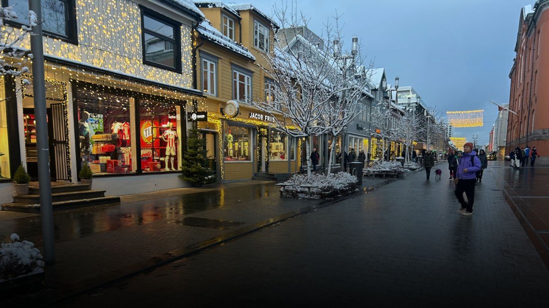 Her, i Storgata - fra Rødbanken og sørover, vil det fylles opp med supportere.